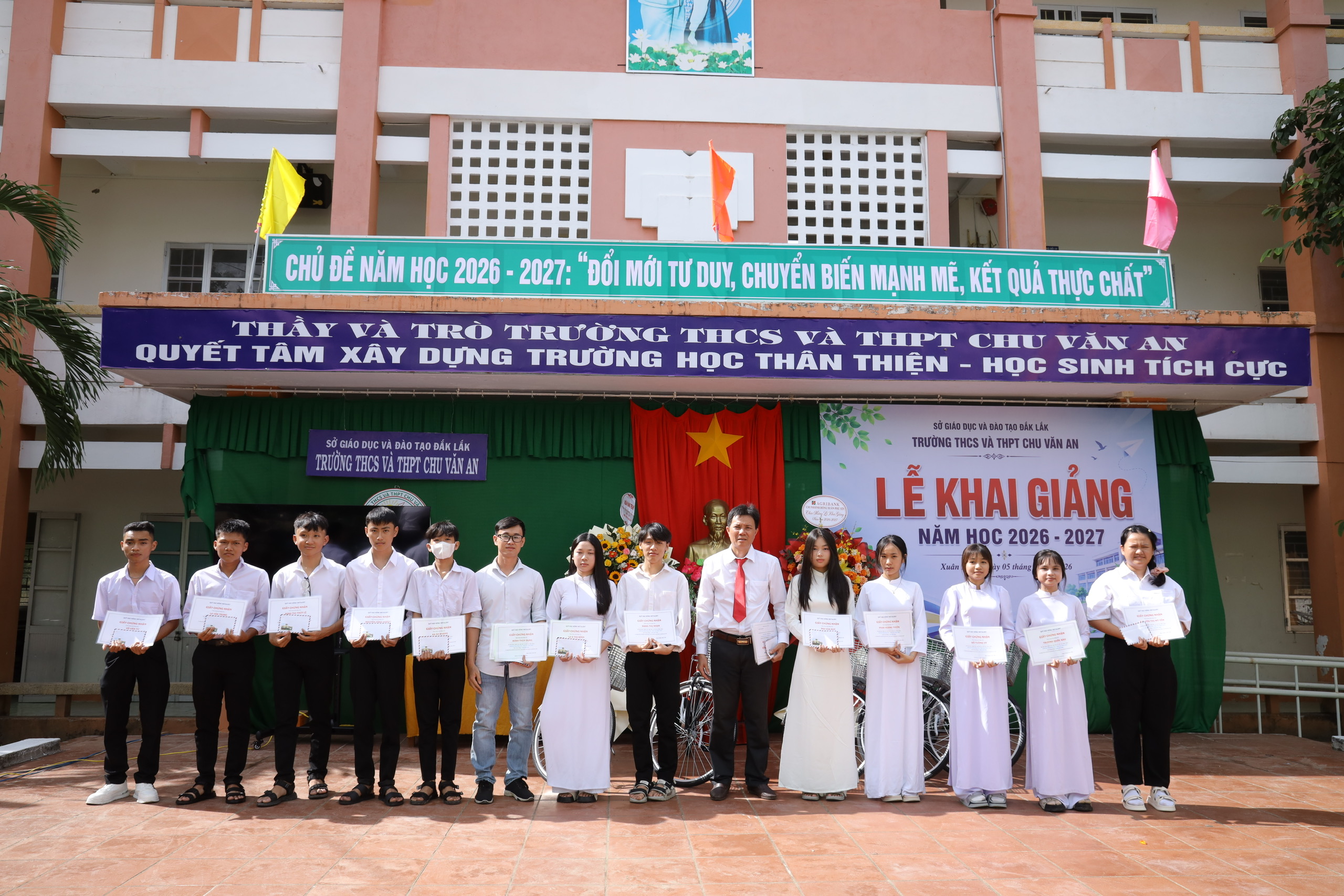 Trường THCS & THPT CHU VĂN AN